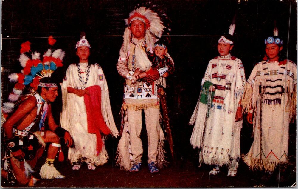 The Indian Ceremonial Dress 1956 Vintage Postcard SP17-15